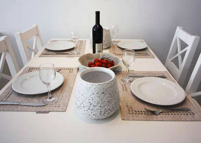 Palmariva * Fira (Santorini)